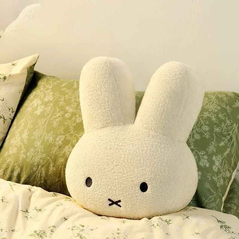 Kawaii Miffy Gosedjur – Mjuk Kudde & Söt Dekoration