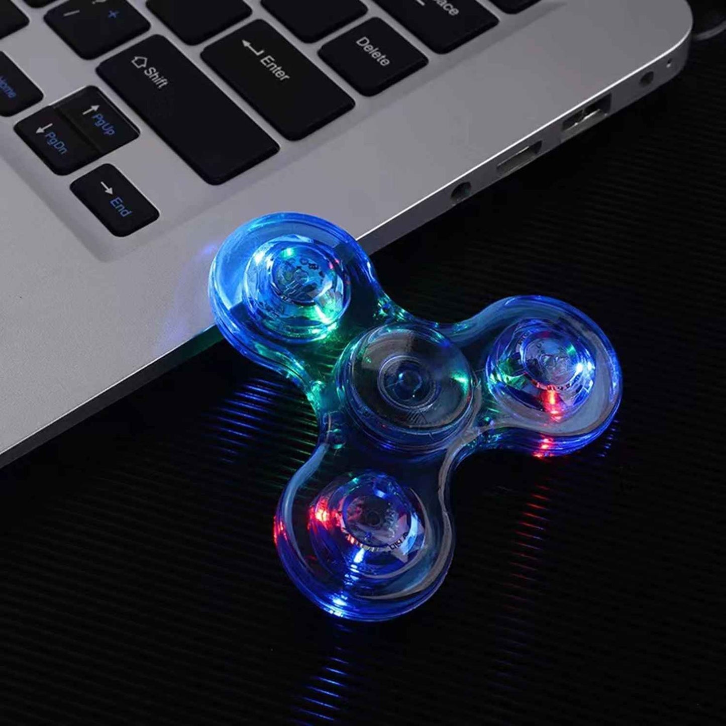 LED Finger Spinner – färgglad snurrleksak med ljus