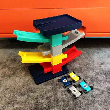 Montessori bilbana för barn – färgglad flervånings glidbana med miniatyrbilar